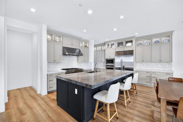 4068 Whitney Vista Lane, Rocklin, CA 95677