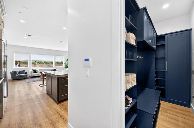 4068 Whitney Vista Lane, Rocklin, CA 95677