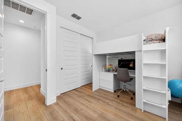 4068 Whitney Vista Lane, Rocklin, CA 95677