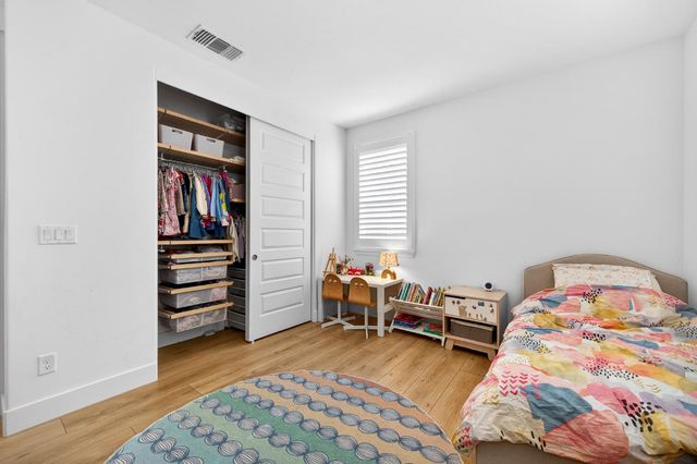 4068 Whitney Vista Lane, Rocklin, CA 95677