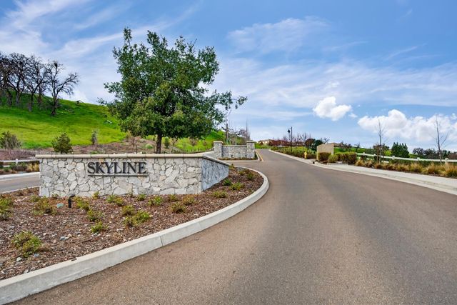 4068 Whitney Vista Lane, Rocklin, CA 95677