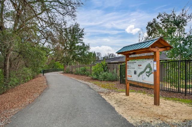 4068 Whitney Vista Lane, Rocklin, CA 95677