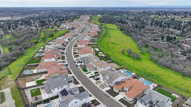 4068 Whitney Vista Lane, Rocklin, CA 95677