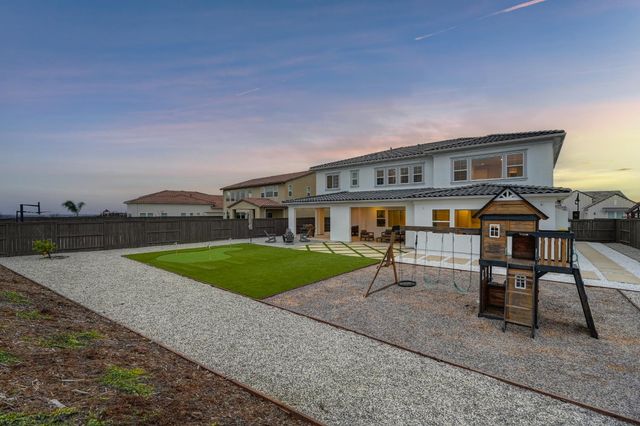 4068 Whitney Vista Lane, Rocklin, CA 95677