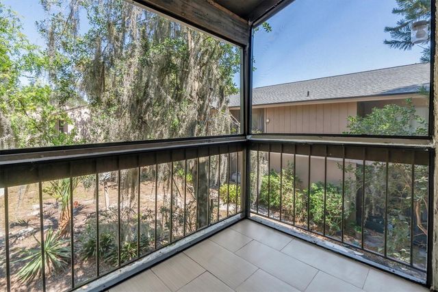 7505 PITCH PINE CIRCLE 122, Tampa, FL 33617