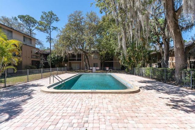 7505 PITCH PINE CIRCLE 122, Tampa, FL 33617