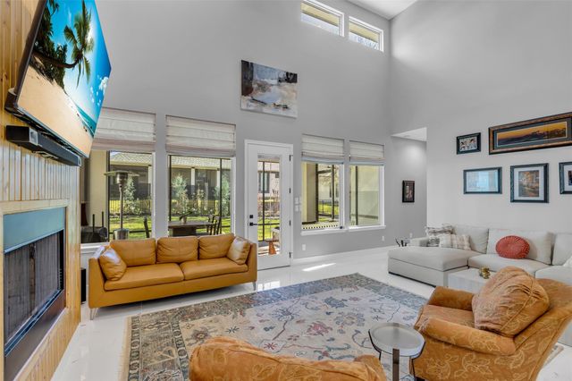 225 Blue Hill Drive, Montgomery, TX 77356