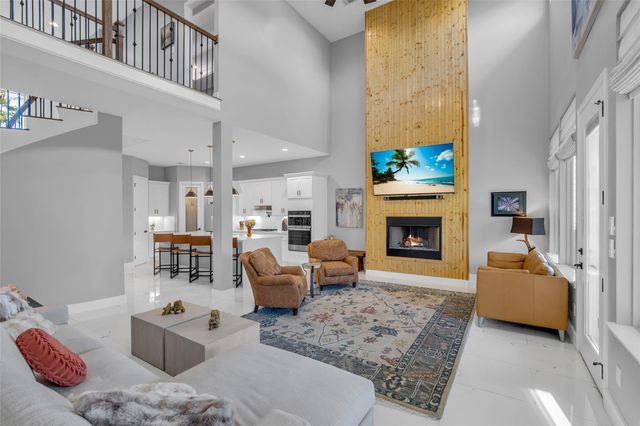 225 Blue Hill Drive, Montgomery, TX 77356