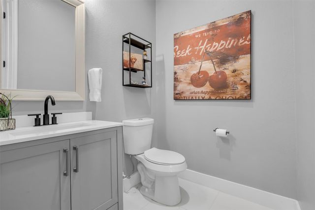 225 Blue Hill Drive, Montgomery, TX 77356