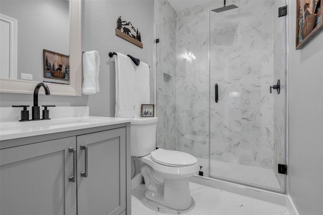 225 Blue Hill Drive, Montgomery, TX 77356