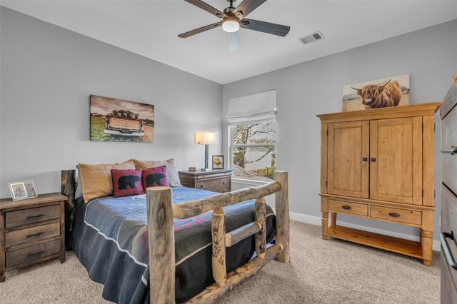 225 Blue Hill Drive, Montgomery, TX 77356