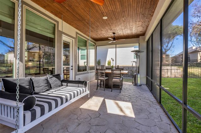 225 Blue Hill Drive, Montgomery, TX 77356