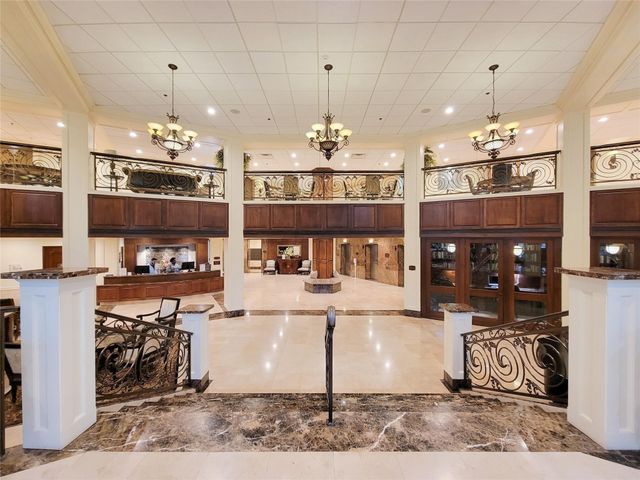 3525 Sage Road 402, Houston, TX 77056