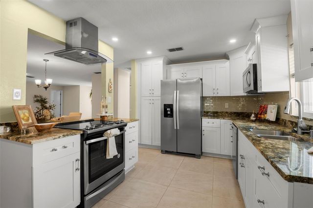 1563 WICKLOW DRIVE, Palm Harbor, FL 34684