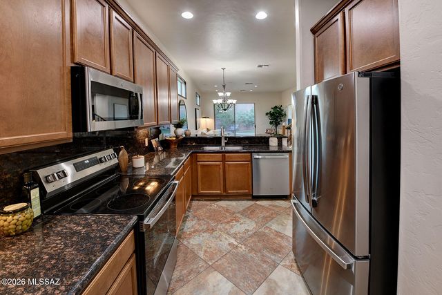 5745 N Winding Woods Place, Tucson, AZ 85718
