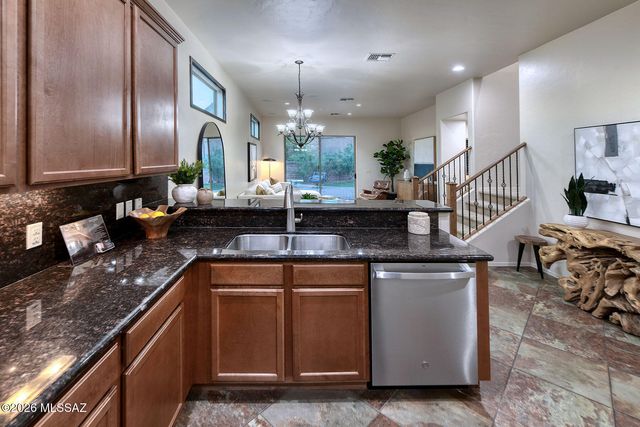 5745 N Winding Woods Place, Tucson, AZ 85718