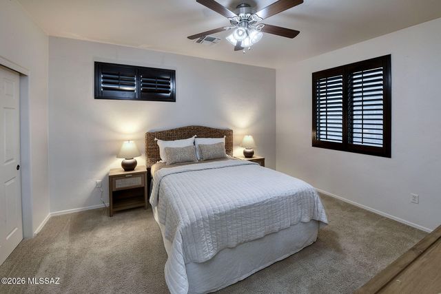 5745 N Winding Woods Place, Tucson, AZ 85718