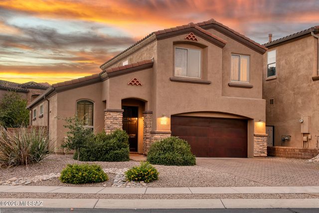 5745 N Winding Woods Place, Tucson, AZ 85718