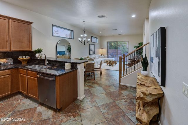 5745 N Winding Woods Place, Tucson, AZ 85718