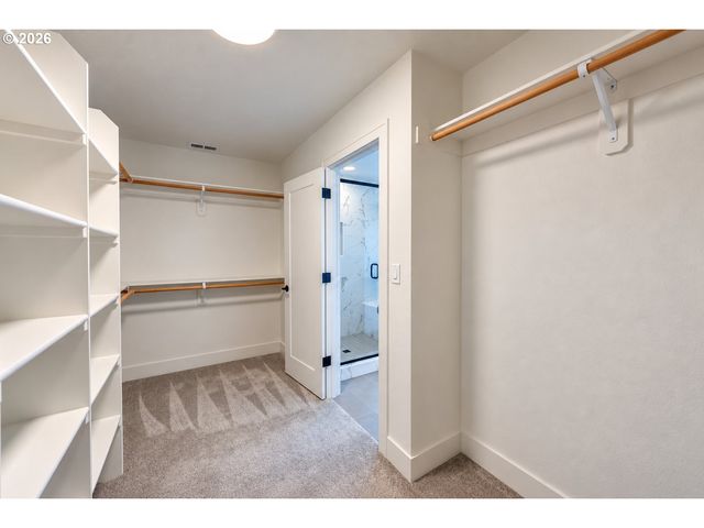 948 Ne 17TH Ave, Canby, OR 97013