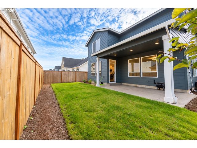 948 Ne 17TH Ave, Canby, OR 97013