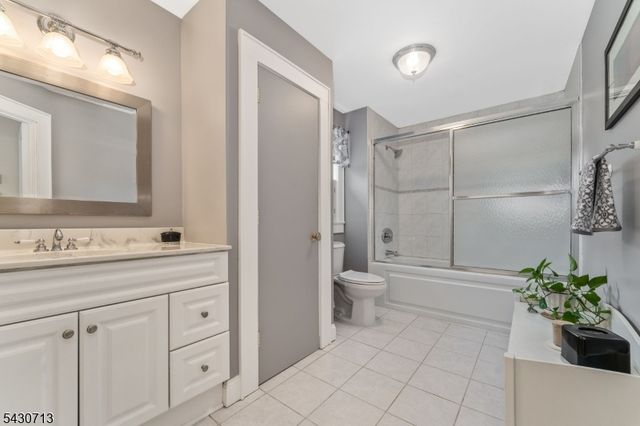 112 Severin Ct, Cranford Twp., NJ 07016