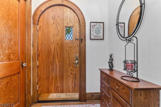 112 Severin Ct, Cranford Twp., NJ 07016