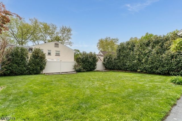 112 Severin Ct, Cranford Twp., NJ 07016