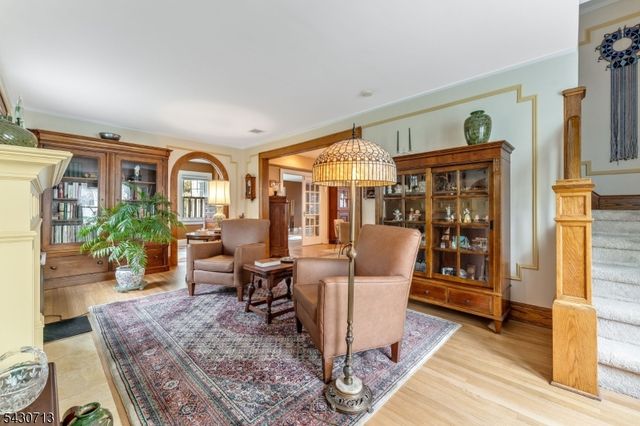 112 Severin Ct, Cranford Twp., NJ 07016