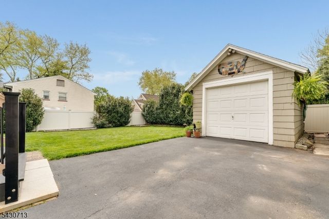 112 Severin Ct, Cranford Twp., NJ 07016