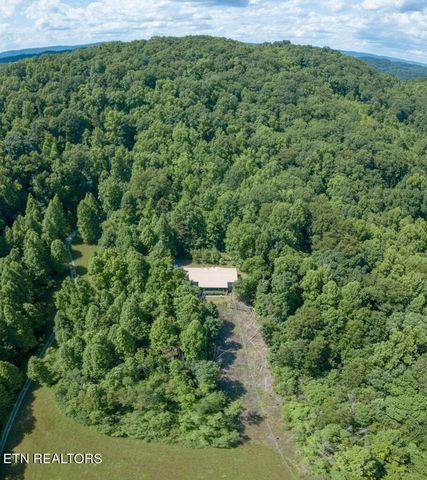 2132 Clinch Valley Rd, Thorn Hill, TN 37881