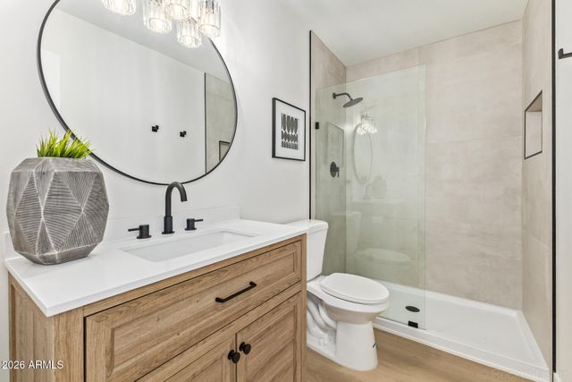 8212 N 33RD Avenue, Phoenix, AZ 85051