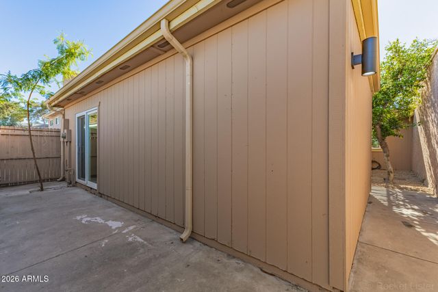 8212 N 33RD Avenue, Phoenix, AZ 85051