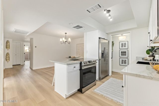 8212 N 33RD Avenue, Phoenix, AZ 85051