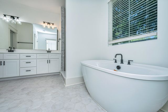 933 Valley Street, Hanahan, SC 29410