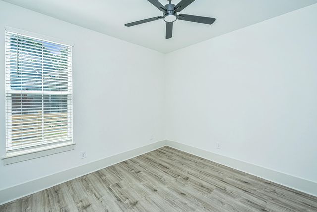 933 Valley Street, Hanahan, SC 29410