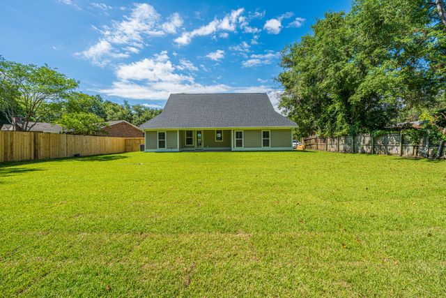 933 Valley Street, Hanahan, SC 29410