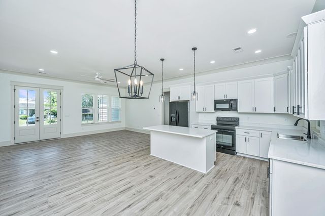 933 Valley Street, Hanahan, SC 29410