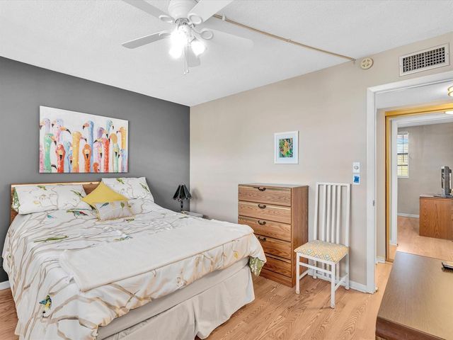 2881 NW 47th Terrace 209, Lauderdale Lakes, FL 33313