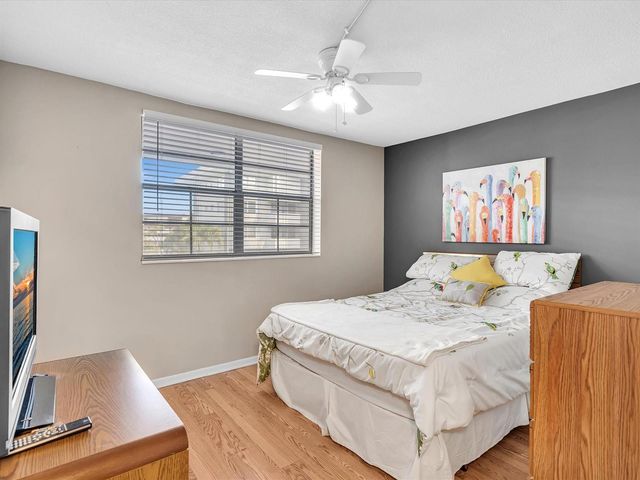 2881 NW 47th Terrace 209, Lauderdale Lakes, FL 33313