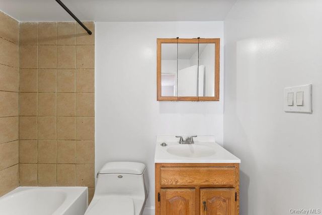 376 Hunnewell Avenue, Elmont, NY 11003