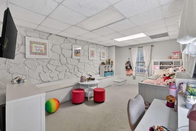 111 Laurel Crossing, Blue Ridge, GA 30513