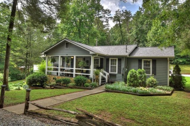 111 Laurel Crossing, Blue Ridge, GA 30513