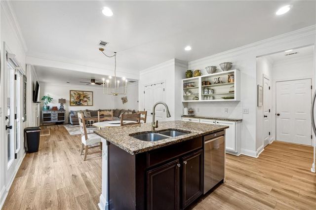 5860 Bluff Heights Drive, Cumming, GA 30040