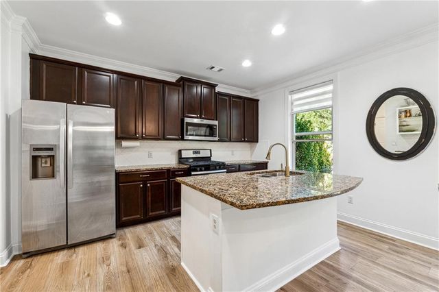 5860 Bluff Heights Drive, Cumming, GA 30040