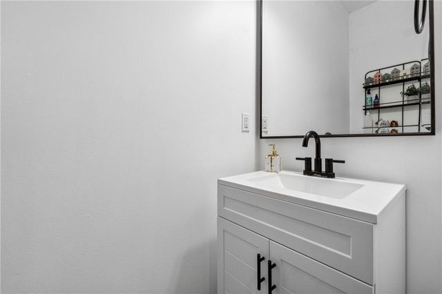 5860 Bluff Heights Drive, Cumming, GA 30040