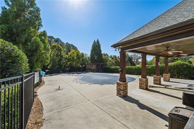 5860 Bluff Heights Drive, Cumming, GA 30040