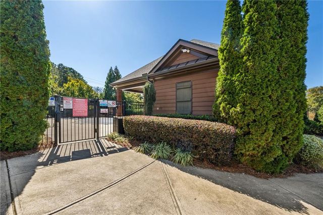 5860 Bluff Heights Drive, Cumming, GA 30040