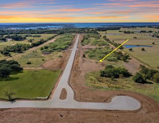 720 Vest Lane, Pilot Point, TX 76258