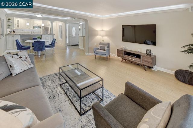 1136 Rockledge Ln 6, Walnut Creek, CA 94595